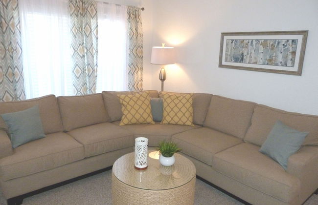 Near Theme Parks! Gorgeous 3 BR Town Home, Splash Park, Pool, Lake, And More! - Foto 15