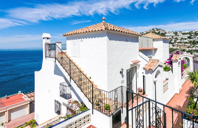 Los Geranios - Photo 26