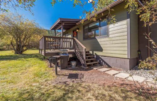 Cozy Cabin Retreat with Scenic Views cabin - Foto 28