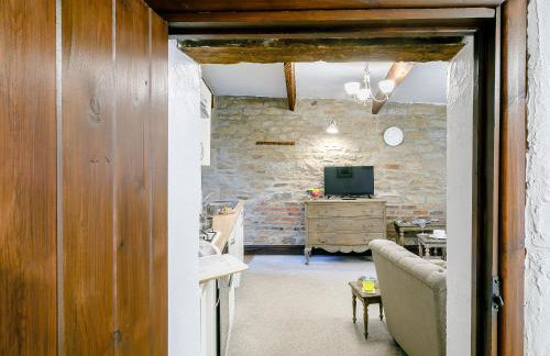 Mill Farm Cottages - The Nook - Photo 8