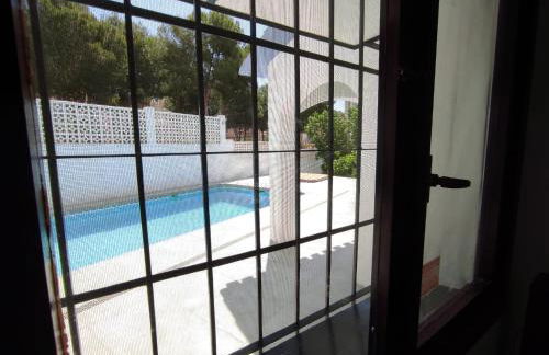 Villa con piscina a un paso de la playa - Photo 6