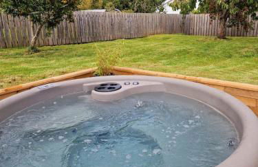 Highland River Cottage with Hot Tub - Foto 6