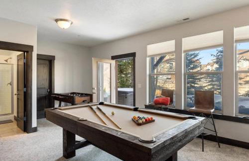 Pvt Hot Tub, Game Rm, Fire Pit, 12 Min Ski and PC - Foto 6