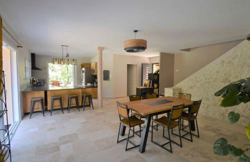 Villa 4* pour 6 pers. avec piscine privée et grand jardin, proche gorges de l'Ardèche - FR-1-382-191 - Foto 4