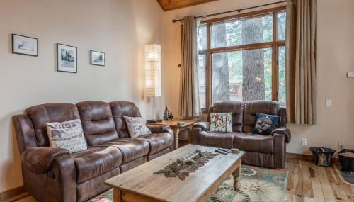 Updated 2 Bedroom and Loft 2 Full Bathroom Woodlands #51Just Steps to Shuttle Close to Golf Course - Foto 5