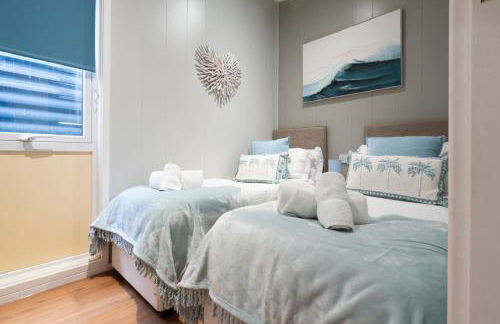 Silverdale Lodge, HotTub, Wi-FI, Quiet & Sleeps 4 - Foto 14