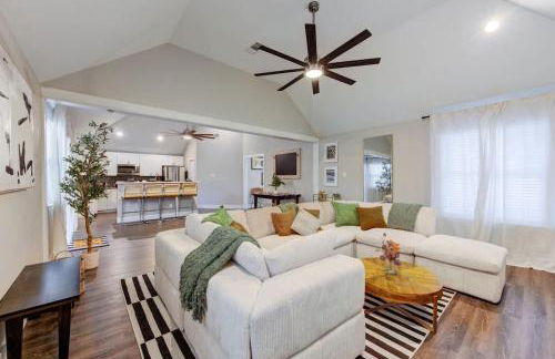 Ultimate Getaway Explore Katy & Houston in Style - Foto 13