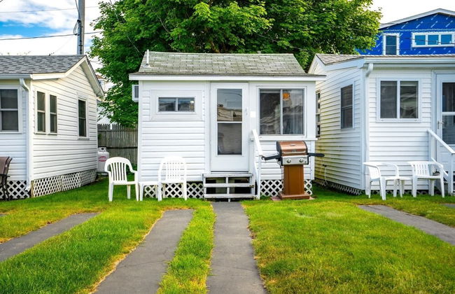 Just Beachy Charming Studio! - Photo 25