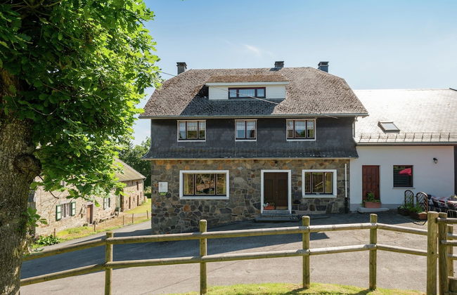 Spacious Holiday Home With Large Garden - Foto 1