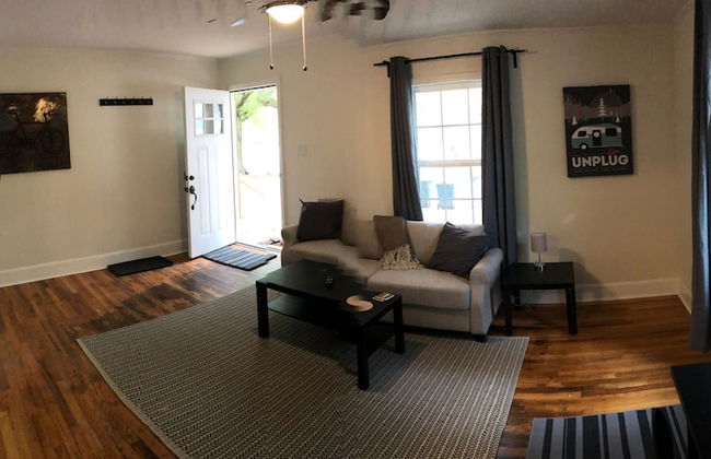 Renovated Space Close to Downtown - A - Foto 20