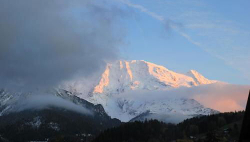 Chalet cosy avec vue exceptionnelle et proche des pistes - Foto 2