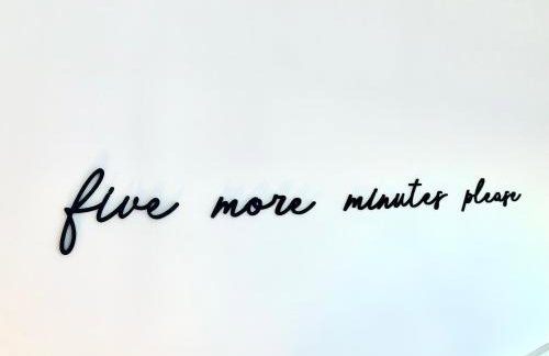 707- Apartamento Encantador, amplo e decorado, quarto, sala, cozinha, mobiliario moderno, cozinha completa com utensílios , Excelente vista da cidade e localização privelegiada no bairro Bigorrilho - Photo 8