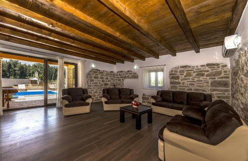 Spacious Four-Bedroom Villa Marija Kloštar - Foto 7