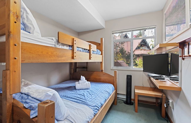 Stoney Creek Sunpath by Whistler Premier - Photo 20