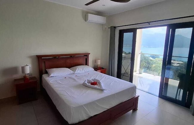 Tropical Secrets Holiday Apartments - Photo 9