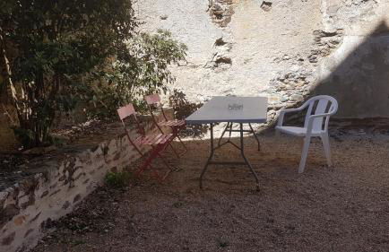 appartement simple entier avec cour pour 2 a 7 personnes - Photo 7