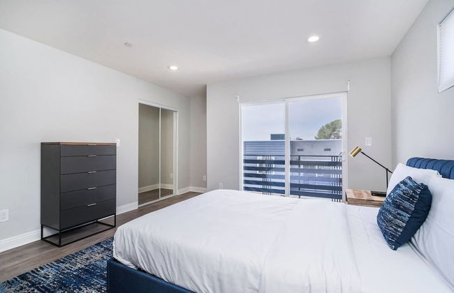 Brand NEW Luxury Modern 3bdr Townhome In Silver Lake - Photo 11