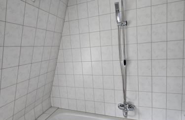 FERIENWOHNUNG 44m2 APARTMENT WOHNUNG im ZITTAUER STADTZENTRUM INNENSTADT INNENRING TOP LAGE MARKT UND RATHAUS NÄHE - Foto 23