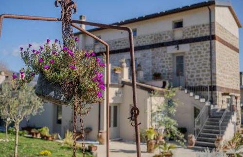 Casale nel Verde con Piscina e Vista - Foto 33