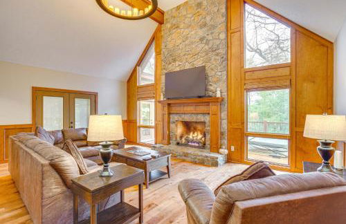 Large Dahlonega Home, Ideal for Family Gatherings! - Foto 3