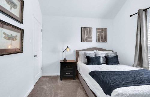 Gorgeous 2 BDR Cottage Minutes to Everything Nbtx! - Foto 46