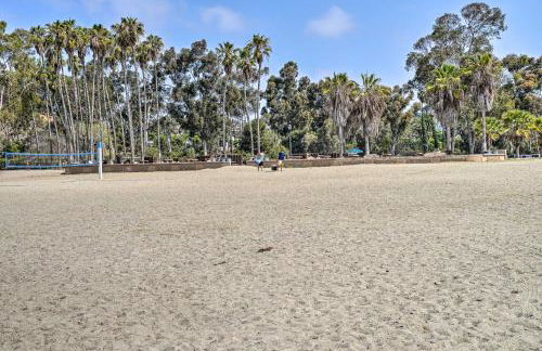 Cozy-Chic Condo Walk to Beach and Park! - Foto 39