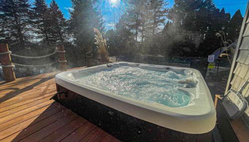 Charming School House with Large Pool - Foto 3