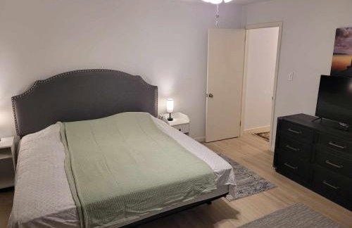 Spacious 4BR Home w Pool • Family Friendly - Foto 24