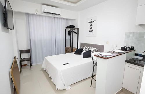 STUDIO - PRAIA de BOTAFOGO - 400m do Metrô Botafogo - Excelente Localização - Wi Fi - Bares, Restaurantes e 2 Grandes Shoppings - Portaria 24h - TV Claro e Steams - Foto 4