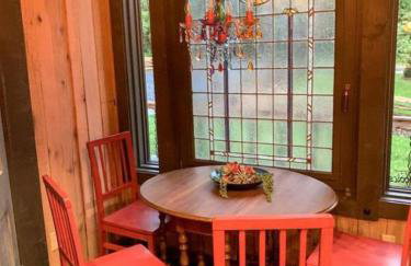 Unique Hobbit House Accommodation with a Private Hot Tub in Shenandoah, Virginia - Foto 38