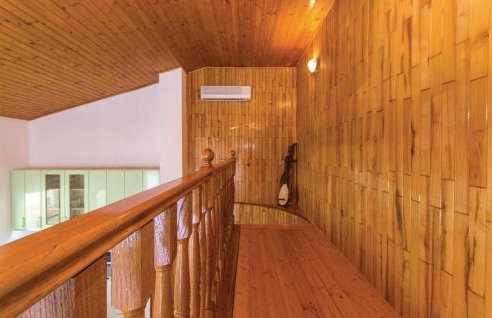 Nice Home In Nadin With Wifi - Photo 33