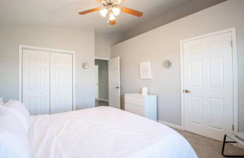 VILLA VERBENA - Sleek 3 BD in Pekin - Foto 8