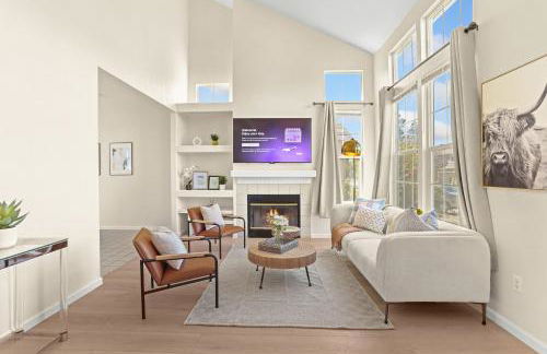 Remodeled 3B2B Bright House with a King Suite - Foto 3