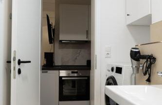 New central 2-3 room apartments with parking near train station & casino - Foto 16