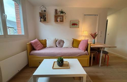 T2 au calme - 5 min à pied de la gare et 10min à pied du centre historique - Stationnement - Foto 6