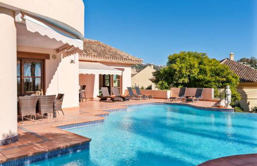 Luxury Villa Robledal By Mabiente - Views of the sea and the golf course - Foto 8