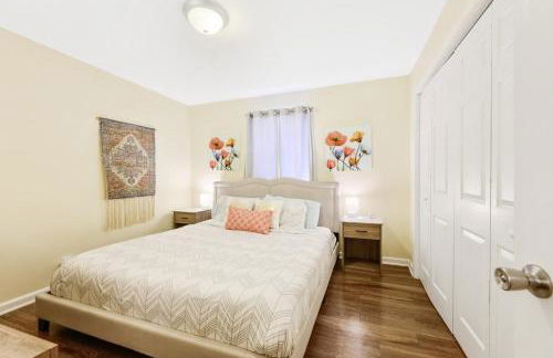 Dapper Digs - King Bed - Long Term Stays - Duke - Foto 2