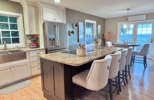 Spectacular Suttons Bay Stay - Game Room Kayaks Pizza Oven & More - Foto 27