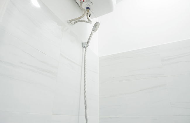 Comfort Studio at Menteng Square Apartment - Photo 7