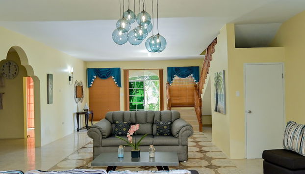 Coin salon dans le hall