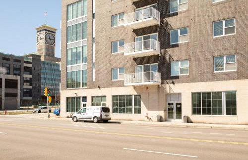 Walker's Point Studio with Gym and Balcony - Foto 20