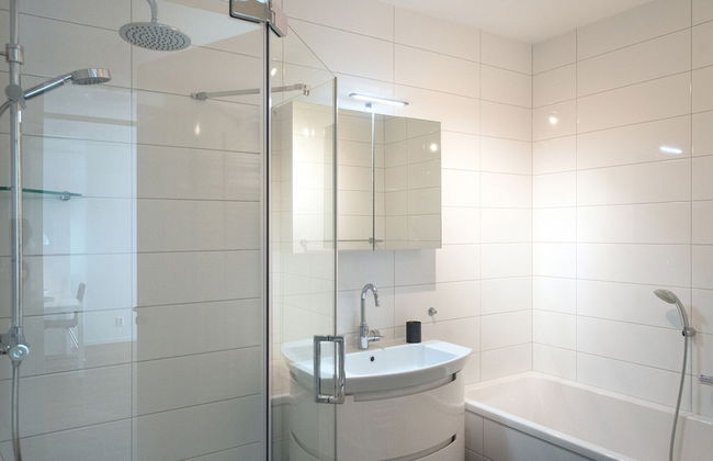 Two Room Apartment Overlooking the Harbor - Foto 52