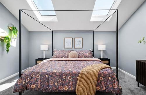 Hot Tub N64 Mins to Downtown Sleeps 8 - Foto 34