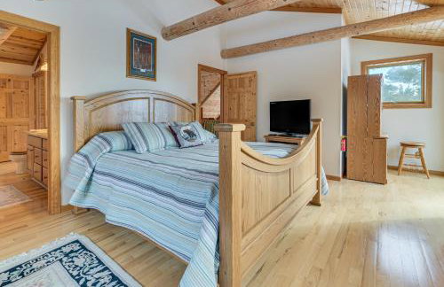 On-Site Trails and Private Beach! Lake Huron Retreat - Foto 23