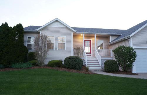 Riverside Home Near Beaches, Pier, downtown - Photo 41