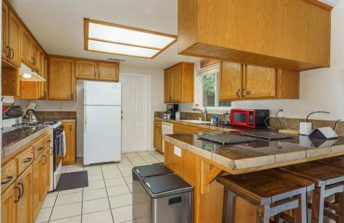 Acorn House - Charming house in green heaven with pool table with lovely backyard - Foto 9