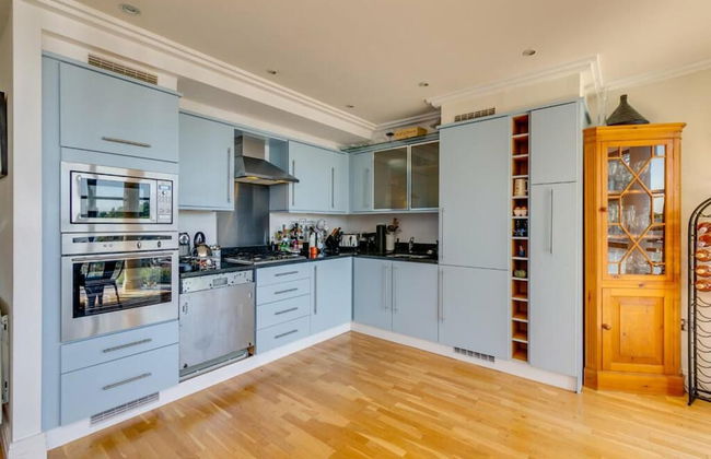 Brand New 2-bed Apartment in Brentford Kew Gardens - Foto 4