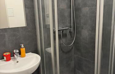 Neu und Günstig! Hochwertige Ferien- und Monteurswohnung bei Leipzig Nähe A14 - Foto 11