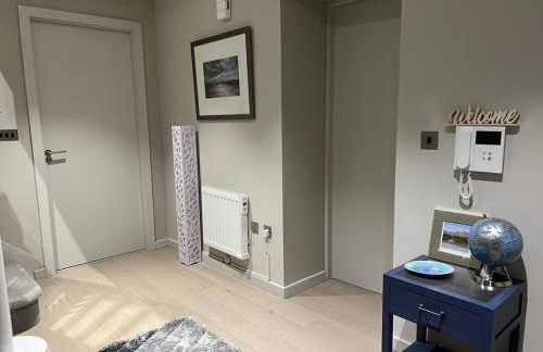 River Vista Retreat - Luxury duplex Apt - Views - Parking - Cycle storage - Spa access option - Foto 15