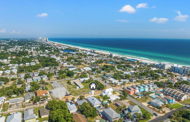 Charming 3/2 Beach House w/ Pool & Golf Cart Included - 1 Min Walk to Beach - Foto 40